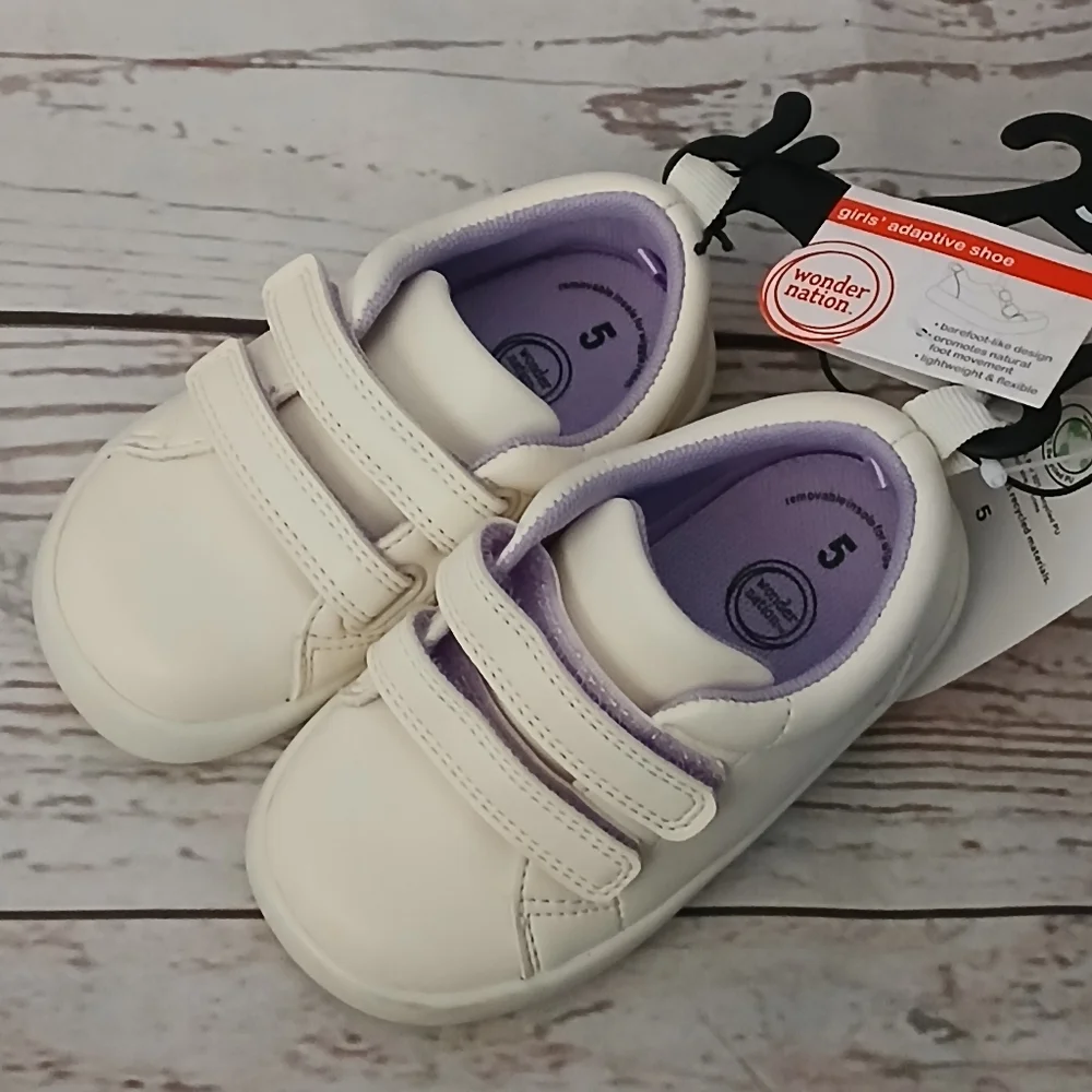Wonder Nation infant adaptive shoes, sneakers ivory size 3